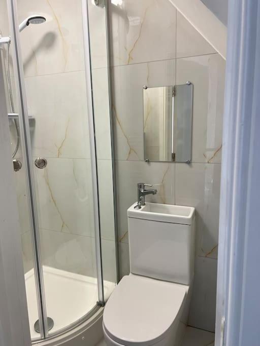 Catherine 5 Bedroom House Кру Экстерьер фото