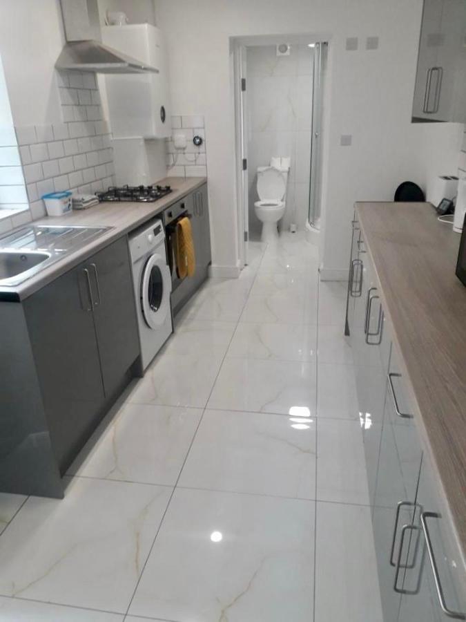 Catherine 5 Bedroom House Кру Экстерьер фото