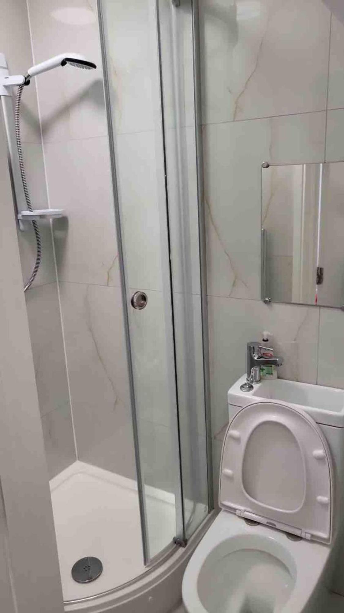 Catherine 5 Bedroom House Кру Экстерьер фото